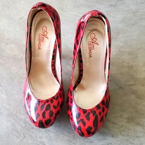 AMI CLUBWEAR, Size 7